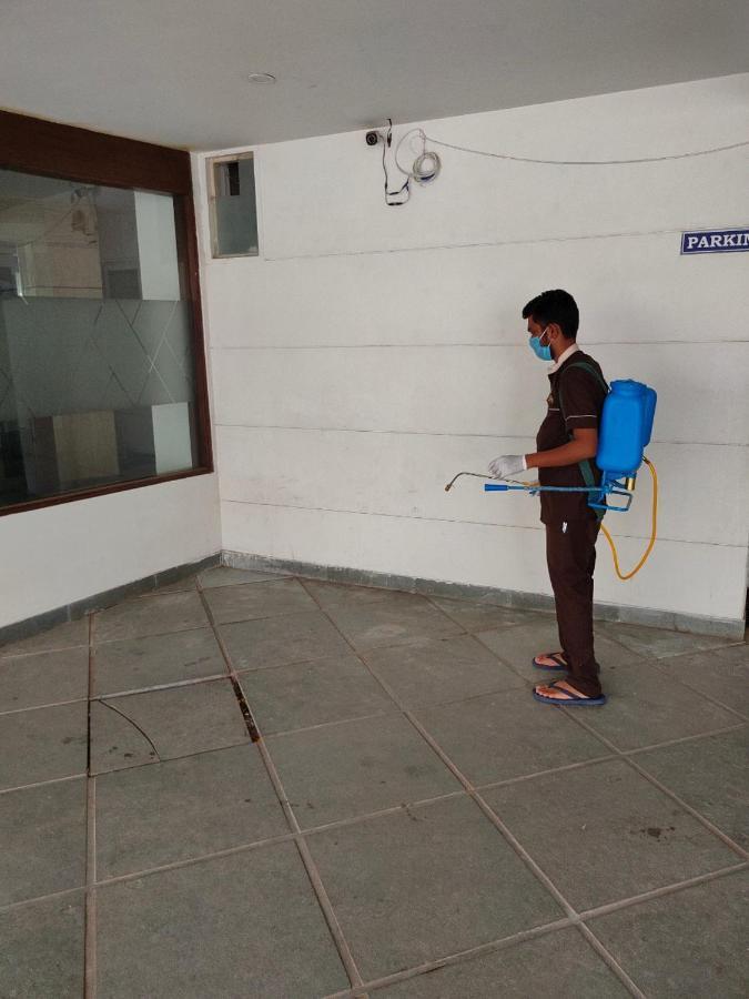 Fabhotel Prime Sky Light Vadodara Exterior photo