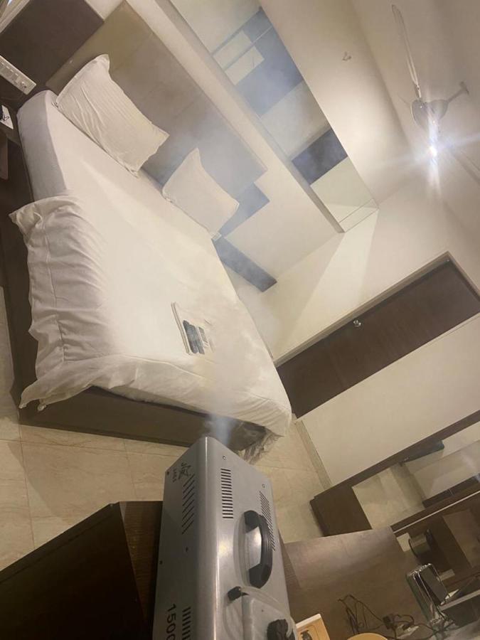 Fabhotel Prime Sky Light Vadodara Exterior photo